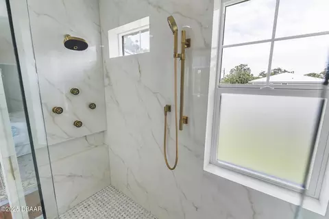 Bath - 236 S Beach St, Ormond Beach, FL 32174 photo 5 of 9