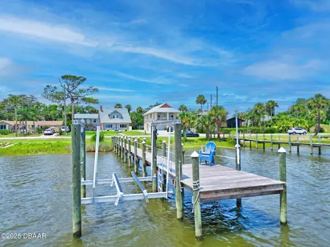 View/Area - 236 S Beach St, Ormond Beach, FL 32174 photo 13 of 17