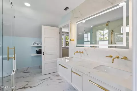 Bath - 236 S Beach St, Ormond Beach, FL 32174 photo 3 of 9