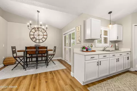 Dining - 29 Chrysanthemum Dr, Ormond Beach, FL 32174 photo 1 of 2