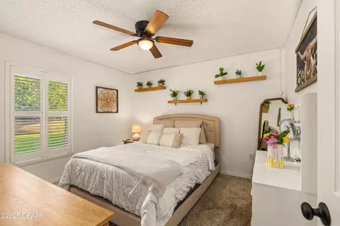 Bedroom - 29 Chrysanthemum Dr, Ormond Beach, FL 32174 photo 4 of 7