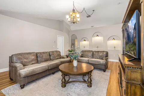 Living - 29 Chrysanthemum Dr, Ormond Beach, FL 32174 photo 2 of 6