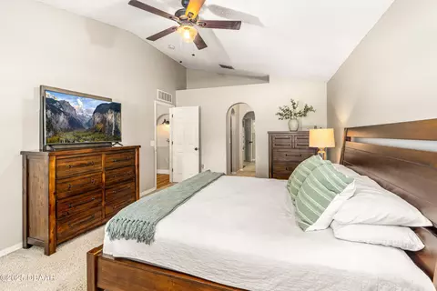 Bedroom - 29 Chrysanthemum Dr, Ormond Beach, FL 32174 photo 2 of 7