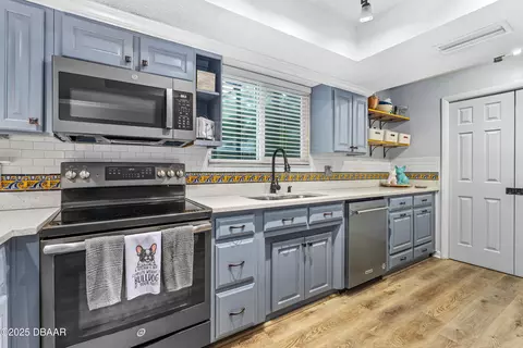 Kitchen - 108 Timberline Trl, Ormond Beach, FL 32174 photo 2 of 4