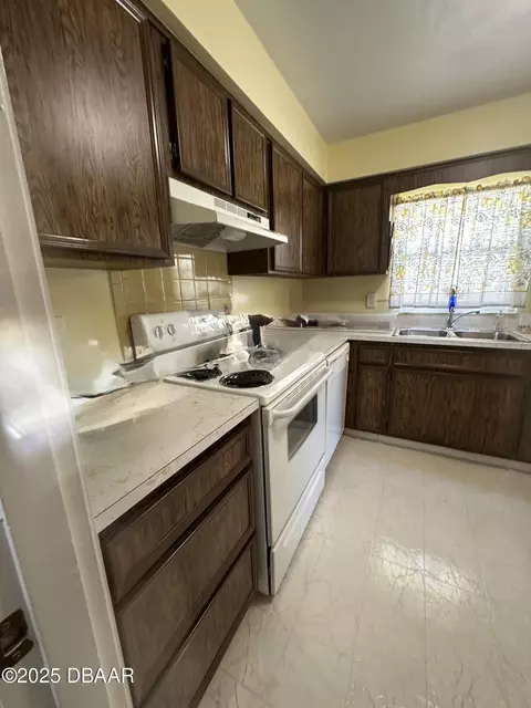 55 Lemon Twist Ln, Port Orange, FL 32129