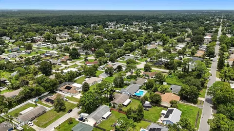 View/Area - 3416 Yule Tree Dr, Edgewater, FL 32141 photo 5 of 5