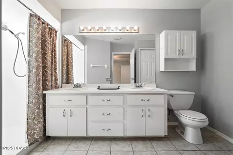 Bath - 3416 Yule Tree Dr, Edgewater, FL 32141 photo 2 of 3