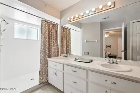 Bath - 3416 Yule Tree Dr, Edgewater, FL 32141 photo 1 of 3