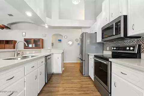 Kitchen - 3416 Yule Tree Dr, Edgewater, FL 32141 photo 2 of 6
