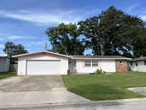 1701 Caldwell Rd, South Daytona, FL 32119