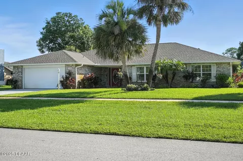 754 Pelican Bay Dr, Daytona Beach, FL 32119