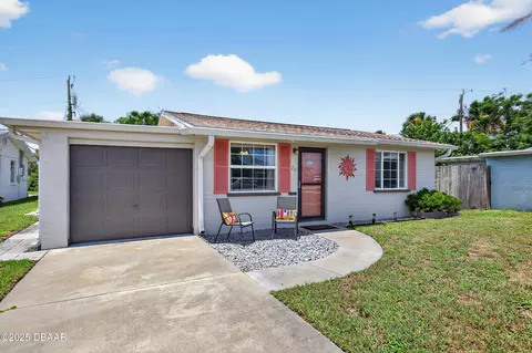 26 Ocean Shore Dr, Ormond Beach, FL 32176