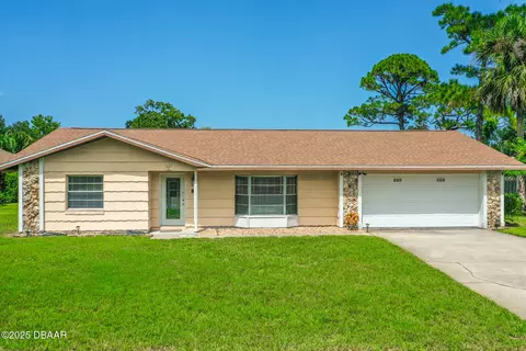 827 Wildwood Cir, Port Orange, FL 32127