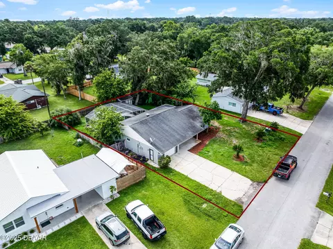 View/Area - 2225 Pine Tree Dr, Edgewater, FL 32141 photo 5 of 13
