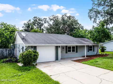 Exterior - 2225 Pine Tree Dr, Edgewater, FL 32141 photo 3 of 16