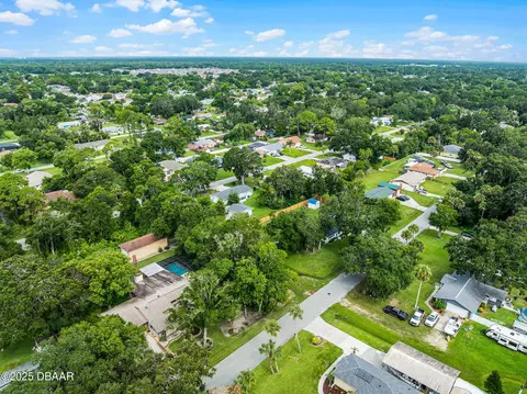 View/Area - 2225 Pine Tree Dr, Edgewater, FL 32141 photo 9 of 13