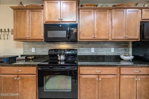 Kitchen - 92 Westland Run, Ormond Beach, FL 32174 photo 2 of 6