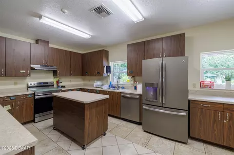 Kitchen - 92 Westland Run, Ormond Beach, FL 32174 photo 6 of 6