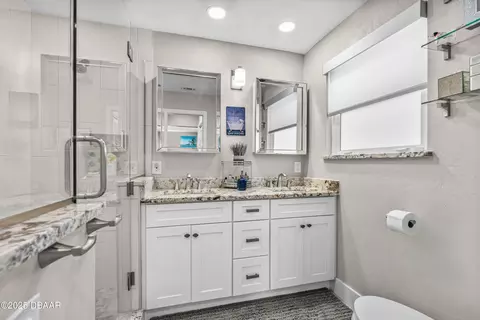 Bath - 191 Ellicott Dr, Ormond Beach, FL 32176 photo 2 of 6