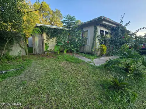 4153 Woodland Cir, Deland, FL 32724