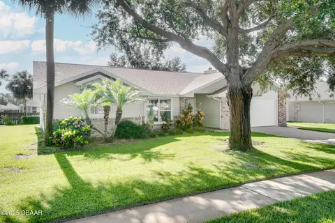 4577 Miles Dr, Port Orange, FL 32127