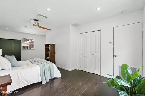 Bedroom - 29 Twin River Dr, Ormond Beach, FL 32174 photo 6 of 7