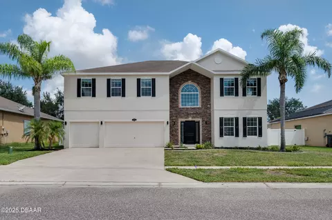 609 L M Davey Ln, Titusville, FL 32780
