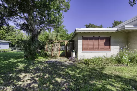 Exterior - 87 Ellsworth Ave, Ormond Beach, FL 32174 photo 1 of 13