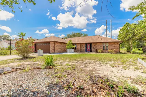 1878 S Old Mill Dr, Deltona, FL 32725