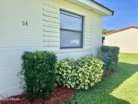 54 Cardinal Dr, Ormond Beach, FL 32176 photo 4