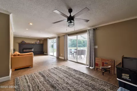 Living - 180 Willow Run, Ormond Beach, FL 32174 photo 3 of 5