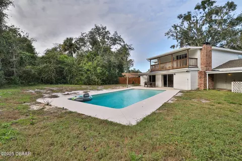Exterior - 180 Willow Run, Ormond Beach, FL 32174 photo 5 of 7