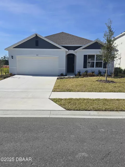 1043 Morfontaine St, Daytona Beach, FL 32124