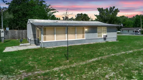 44943 4th St, Deland, FL 32720
