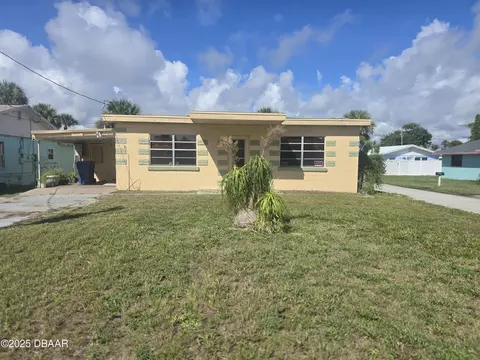 3164 La Paloma Ave, Daytona Beach, FL 32118