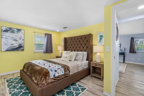 Bedroom - 35 Juniper Dr, Ormond Beach, FL 32176 photo 8 of 10