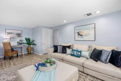 Living - 35 Juniper Dr, Ormond Beach, FL 32176 photo 6 of 6