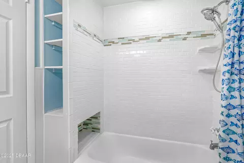 Bath - 35 Juniper Dr, Ormond Beach, FL 32176 photo 3 of 5