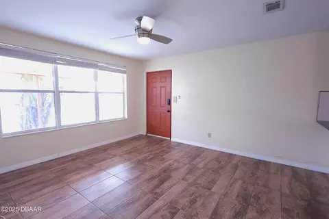 Living - 27 Hibiscus Dr, Ormond Beach, FL 32176 photo 2 of 4