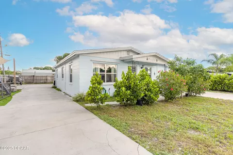 2488 Burns Ave, Melbourne, FL 32935