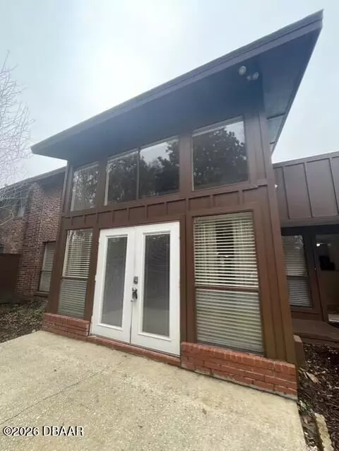 Exterior - 10 Cherokee Trl, Ormond Beach, FL 32174 photo 6 of 12