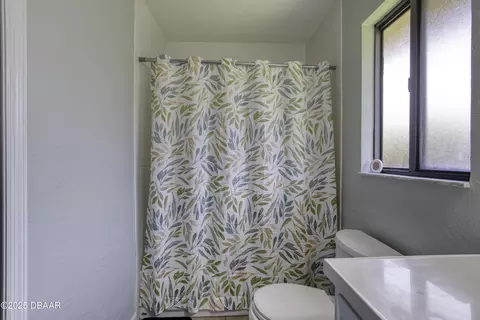 Bath - 5 Marjorie Trl, Ormond Beach, FL 32174 photo 4 of 5