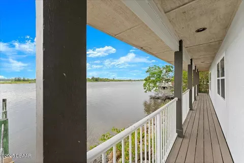 Exterior - 2500 John Anderson Dr, Ormond Beach, FL 32176 photo 4 of 4