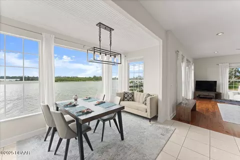 Dining - 2500 John Anderson Dr, Ormond Beach, FL 32176 photo 2 of 2