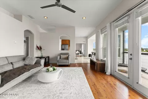 Living - 2500 John Anderson Dr, Ormond Beach, FL 32176 photo 7 of 7