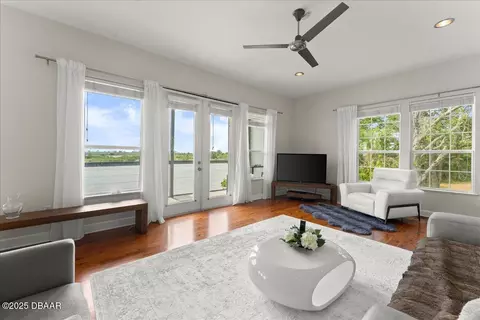 Living - 2500 John Anderson Dr, Ormond Beach, FL 32176 photo 6 of 7