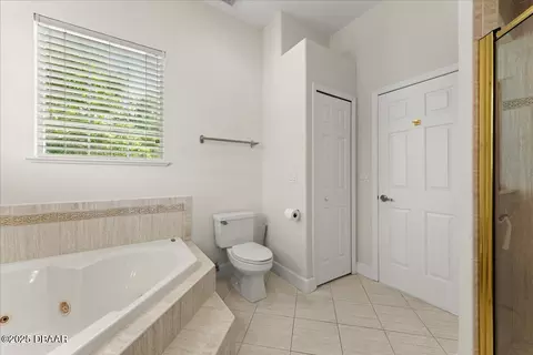 Bath - 2500 John Anderson Dr, Ormond Beach, FL 32176 photo 3 of 6