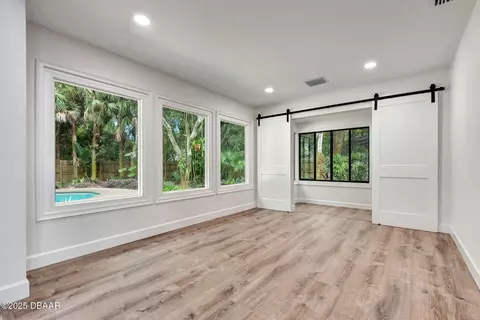 Living - 118 Shady Branch Trl, Ormond Beach, FL 32174 photo 7 of 12