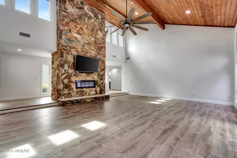 Living - 118 Shady Branch Trl, Ormond Beach, FL 32174 photo 4 of 12