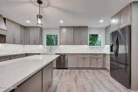 Kitchen - 118 Shady Branch Trl, Ormond Beach, FL 32174 photo 3 of 8